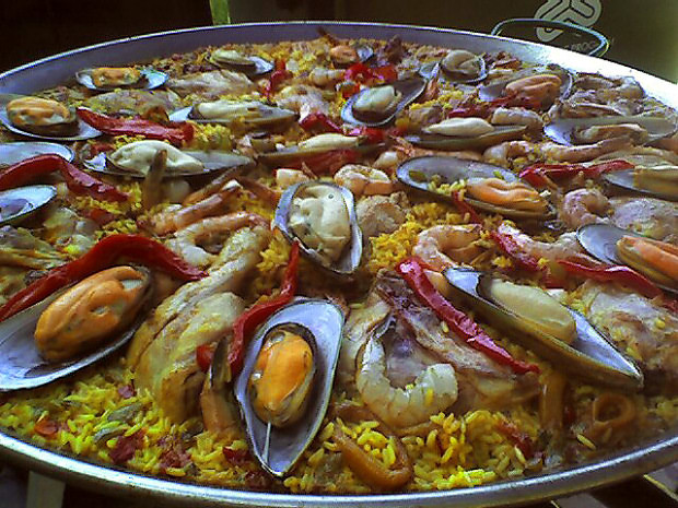 Catalan Cuisine: Paella