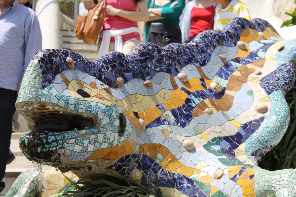 Dragon Fountain by Gaudí in Parc Guëll, Barcelona