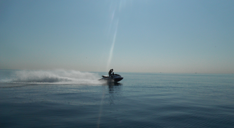 Jet-Ski-Touren in Barcelona – Sightseeing mit Wellengang