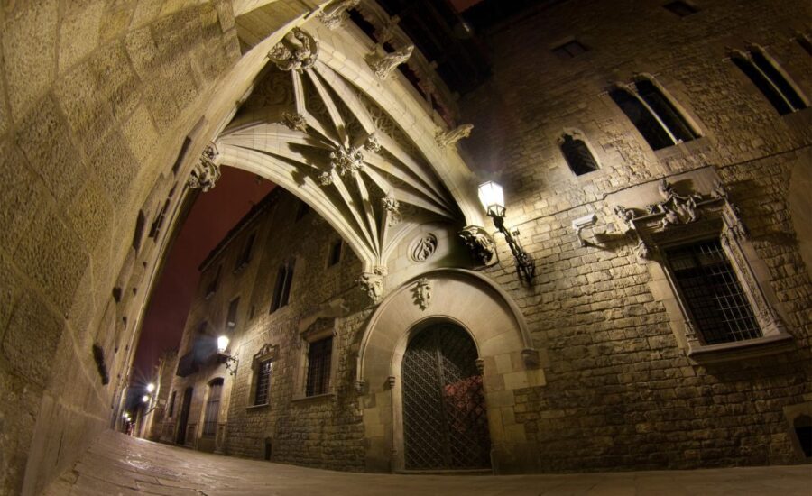 Spooky, History and Mystery Tours in Barcelona