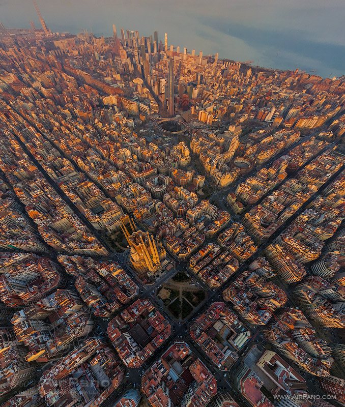 Helicopter tour Barcelona