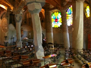 Colonia Guell Gaudí inside