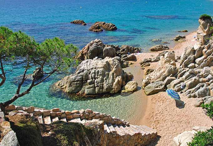cala pola, hidden beach, catalonia