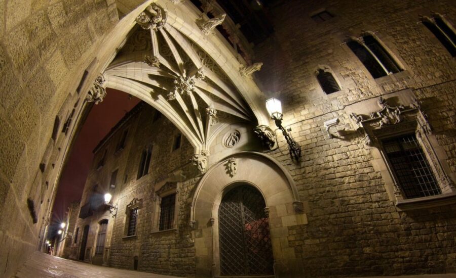 Tours sobre la historia y los misterios más terroríficos de Barcelona