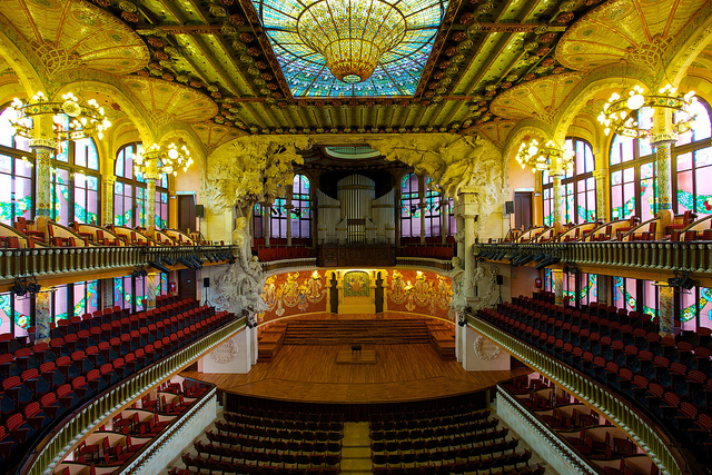 Palau de la musica interior [Flickr_JiuguangWang]