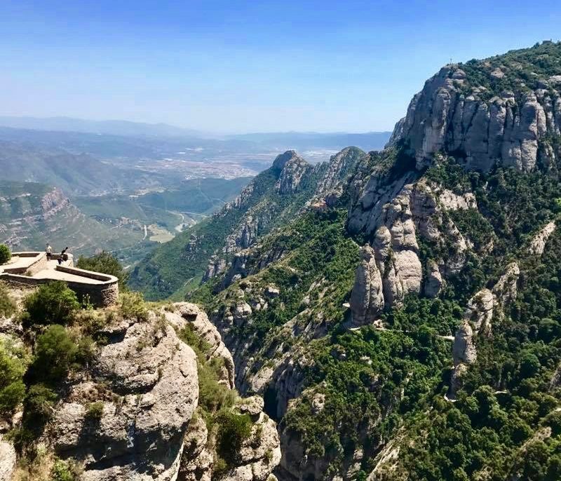 Лучшие пешеходные маршруты по Барселоне