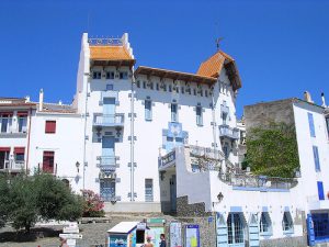 Casa Serinyana