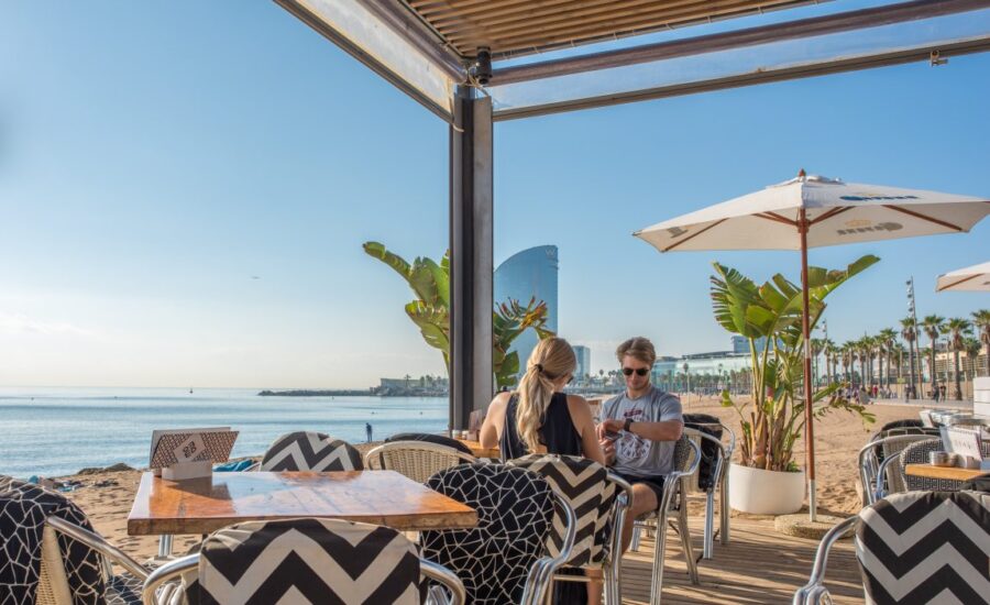 Les 7 meilleurs bars de plage de Barcelone pour l’été