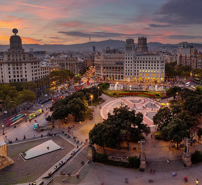 Découvrez la Plaça de Catalunya