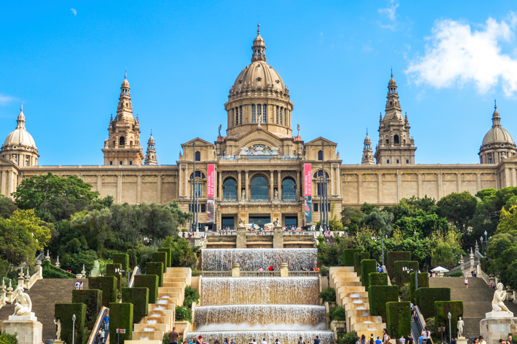 palau nacional hero | AB Blog