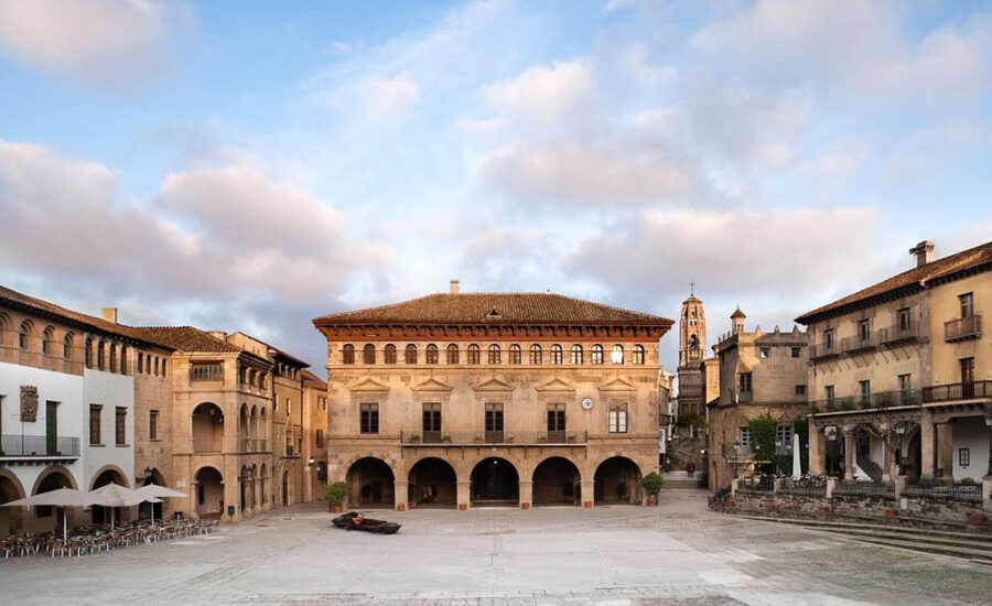 Erkunde Poble Espanyol!