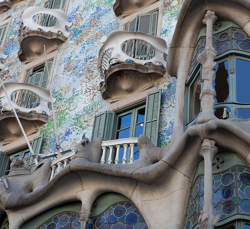 Voir Gaudí sous un jour différent