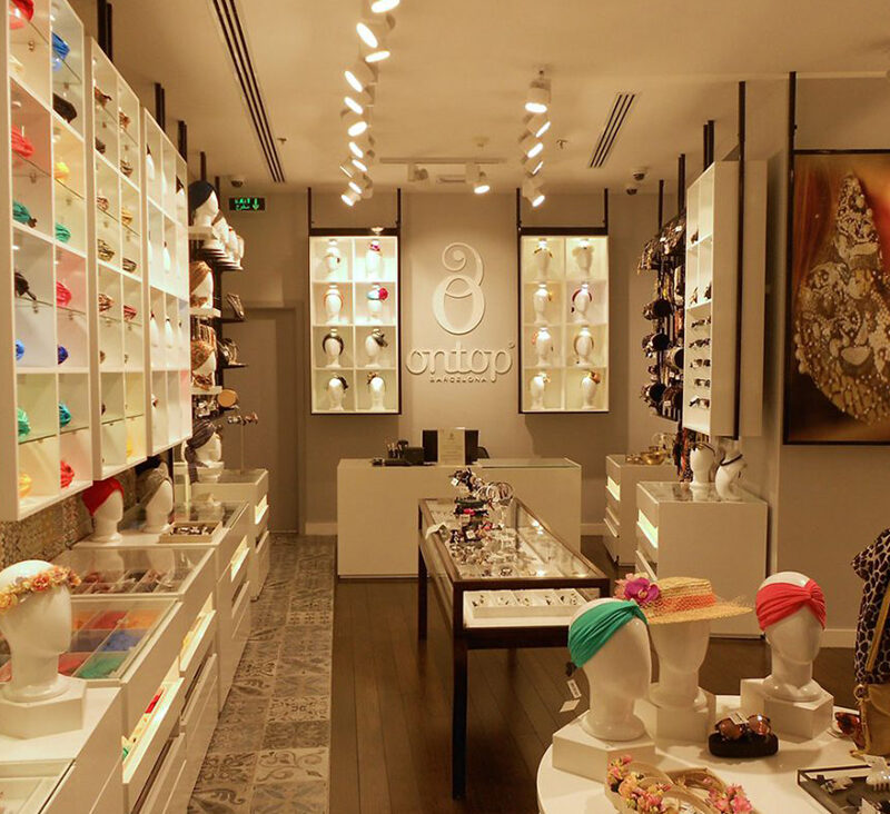 Carrer d’Avinyó: снимок скрытых жемчужин Барселоны