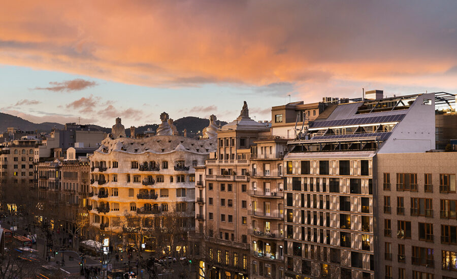 A Short Guide to Eixample in Barcelona