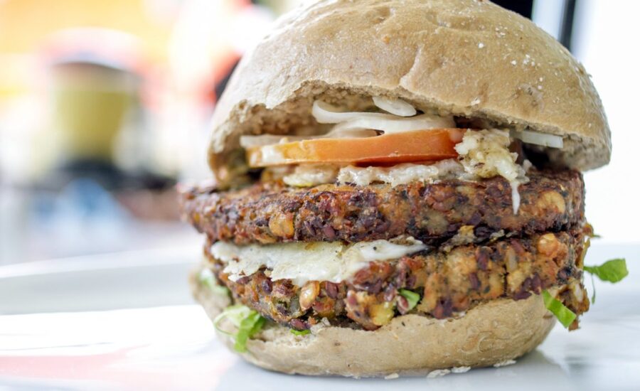 Vegetarians and Vegans! Here’s where to get the best burgers in Barcelona…