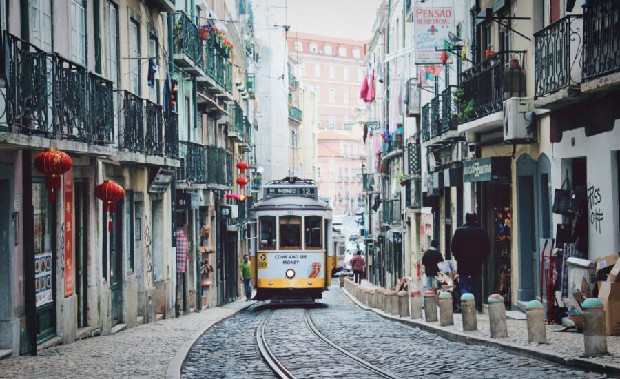 Visiter le Portugal: le voisin occidental de Barcelone