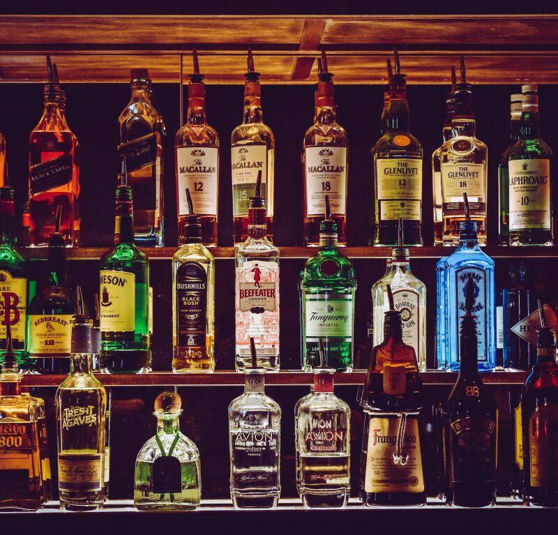 巴塞罗那最古老的6家酒吧