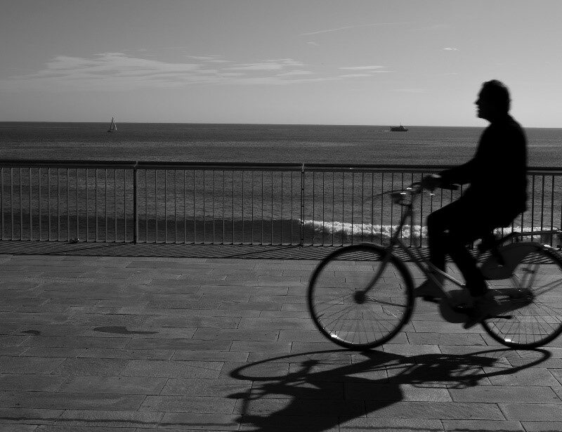 在巴塞罗那及其周围骑自行车的最佳路线