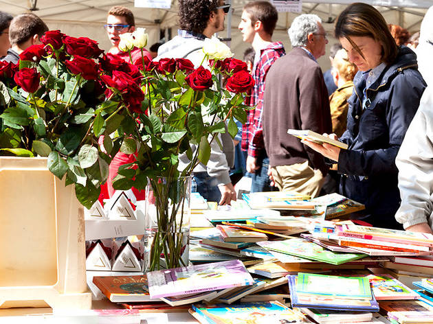 Valentines Day Vs Sant Jordi - Stay Barcelona Apartments Blog