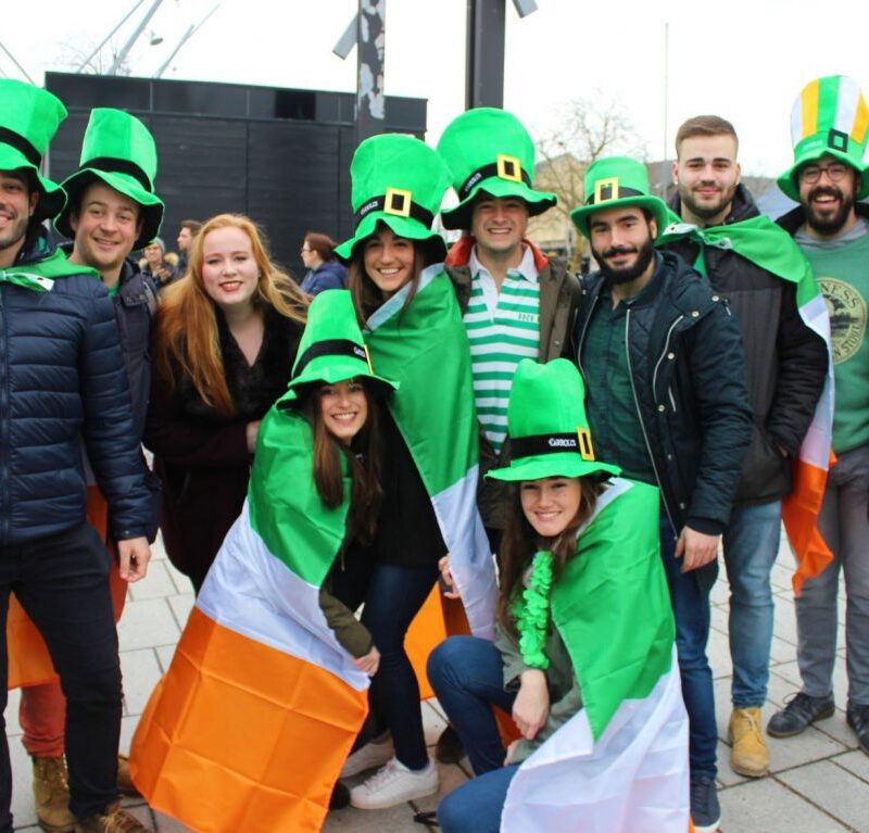 Где отпраздновать день Святого Патрика в Барселоне