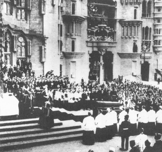 gaudí funeral