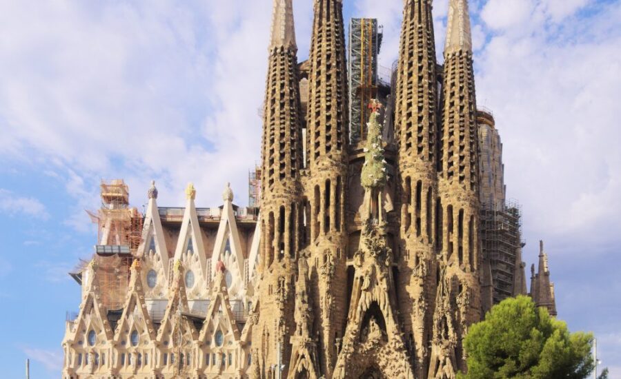 Get to know the Sagrada Familia in Barcelona