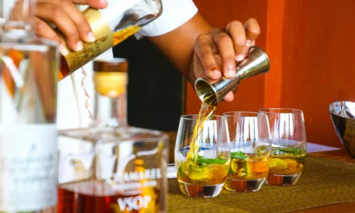 The 10 Best Cocktail Bars in Barcelona: An Insider’s Guide for Cocktail Lovers