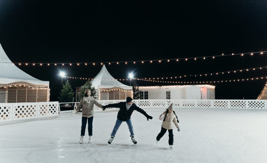 Descubre los mejores lugares para patinar sobre hielo en Barcelona