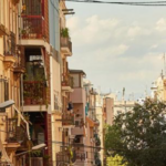 Descubre Poble Sec: lo mejor para ver, comer y disfrutar