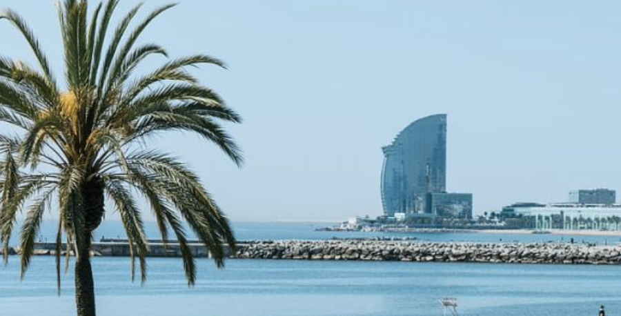 Barceloneta: Discover the secrets of Barcelona’s neighborhoods