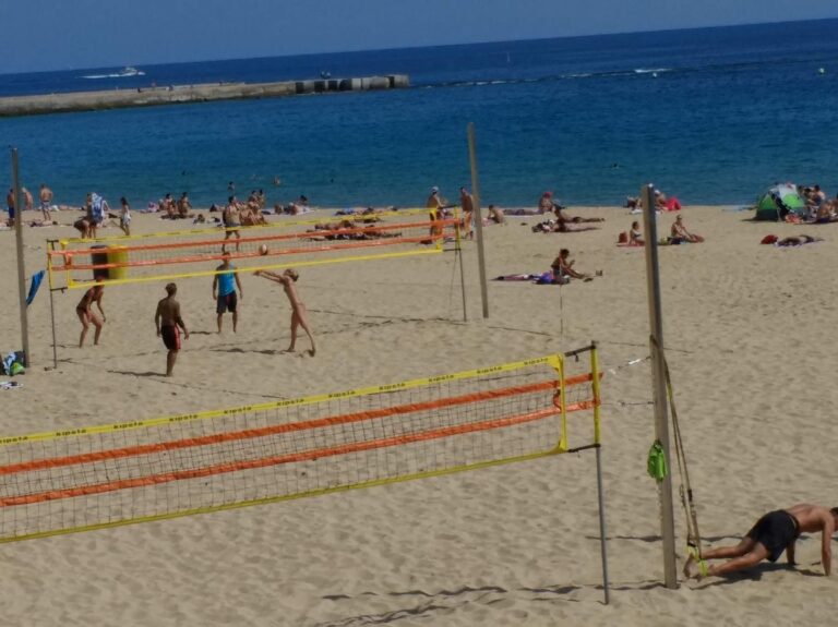 Guide to Beach Volleyball in Barcelona