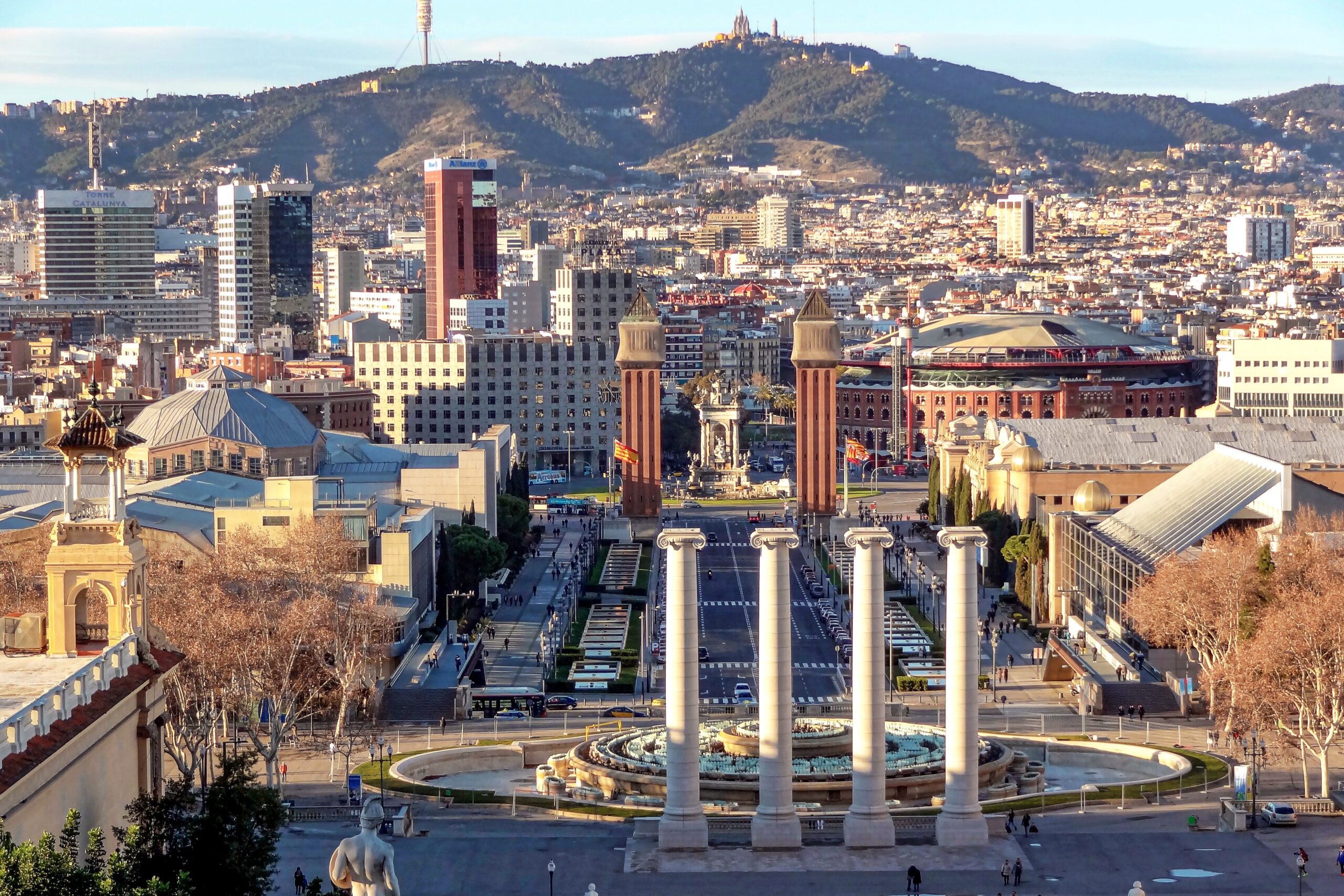 Barcelona Distrito Sants-Montjuïc: Qué ver y hacer