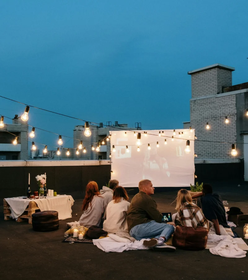 Los 7 Mejores Cines al Aire en Barcelona Para una Noche Mágica de Cine