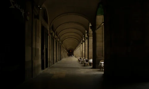 Туры по истории и самым жутким тайнам Барселоны