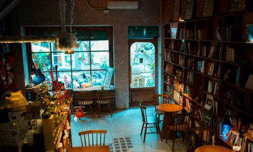 Literary Barcelona: bookshops and cafés for book lovers in winter