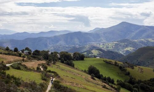 The Best Walking Routes In and Around Barcelona