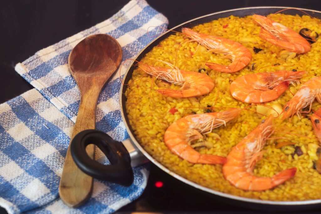 paella with spoon 
