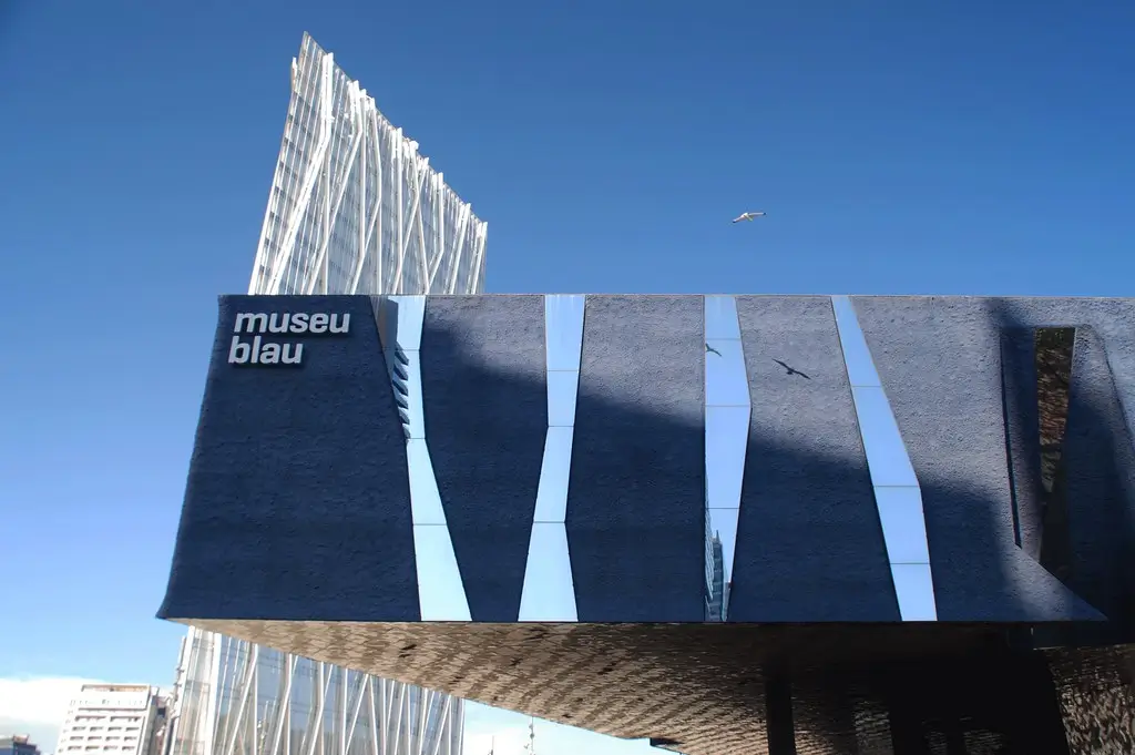 Exterior of Museu Blau, Barcelona's Natural Science Museum, featuring its striking contemporary blue architecture near Parc del Fòrum in Diagonal Mar.