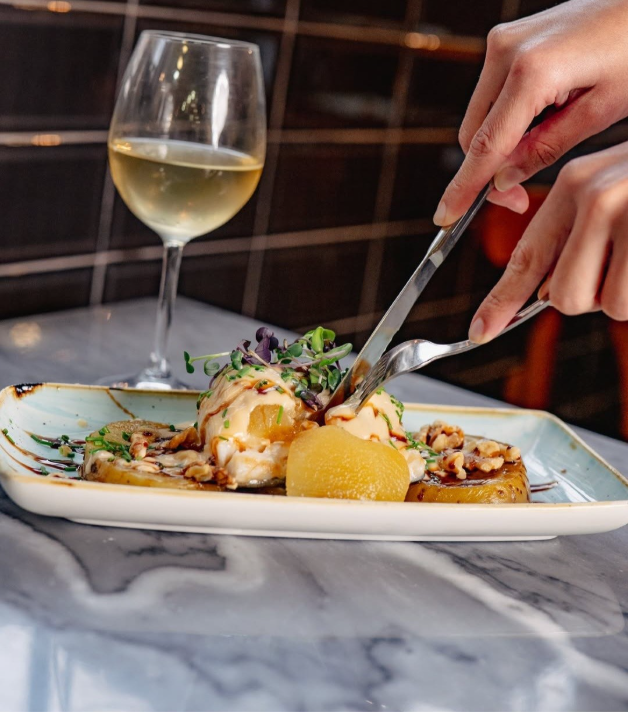 easonal menú del día at Can Boneta in Barcelona, prepared with fresh, locally sourced ingredients.